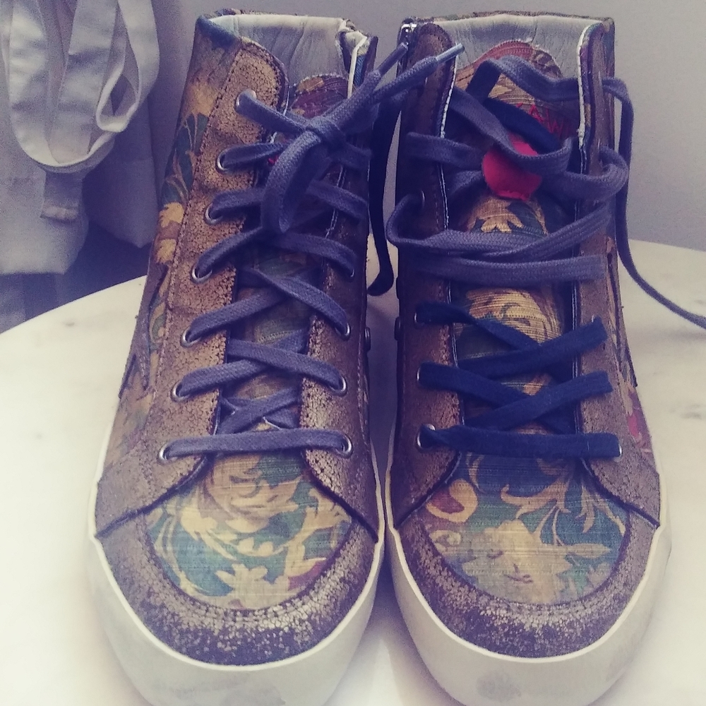 High Tops hand made italian canvas and leather.